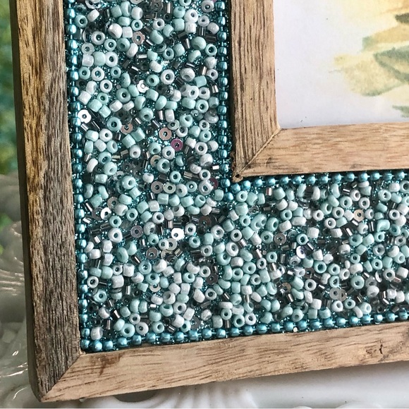 New! Wood Blue Beaded Photo Frame - Picture 2 of 6